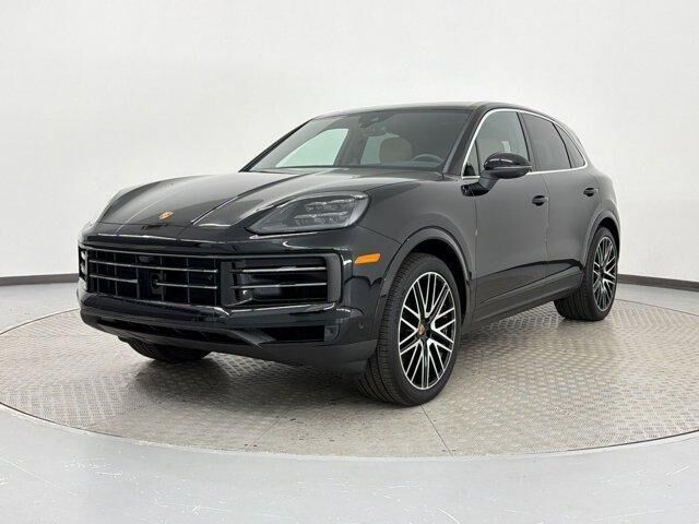 2025 PORSCHE Cayenne