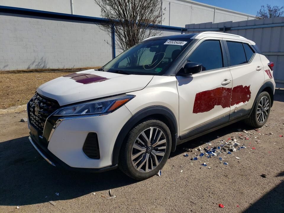 2022 NISSAN Kicks