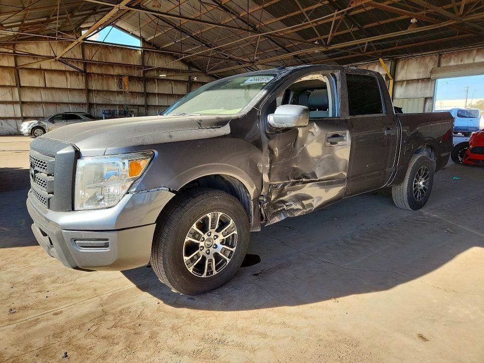 2021 NISSAN Titan