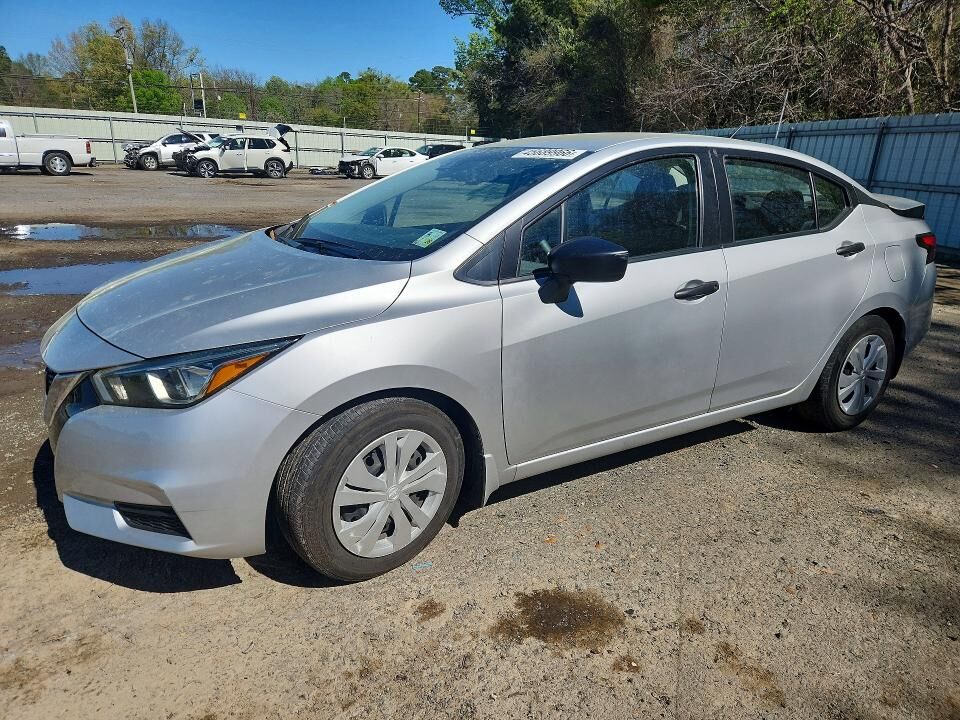2020 NISSAN Versa