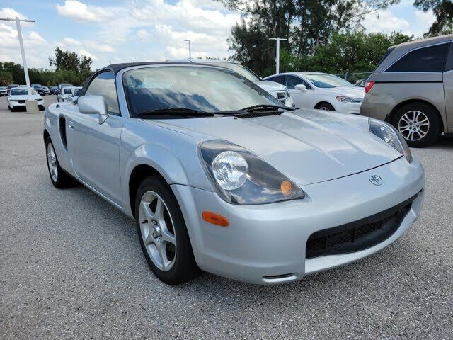 2002 TOYOTA MR2