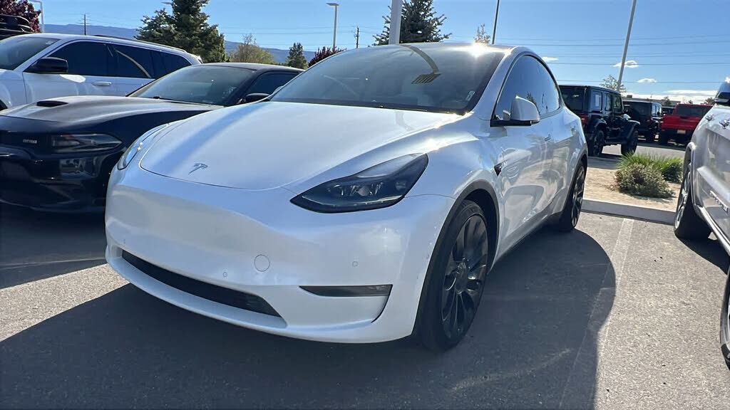 2022 TESLA Model Y