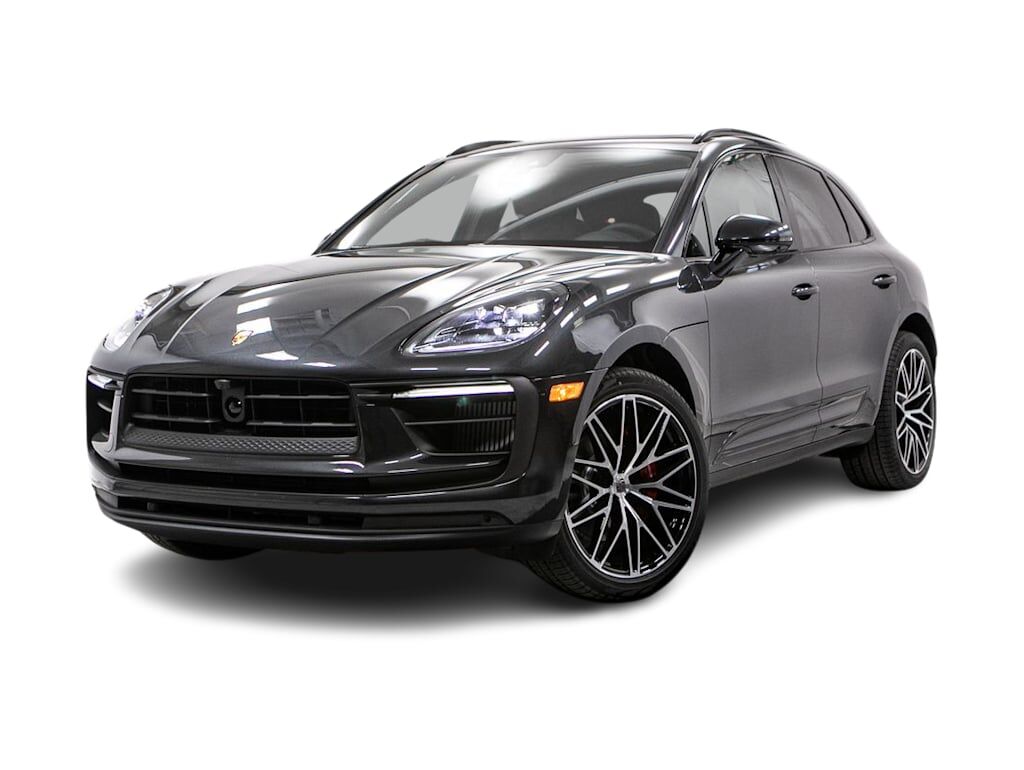 2026 PORSCHE Macan