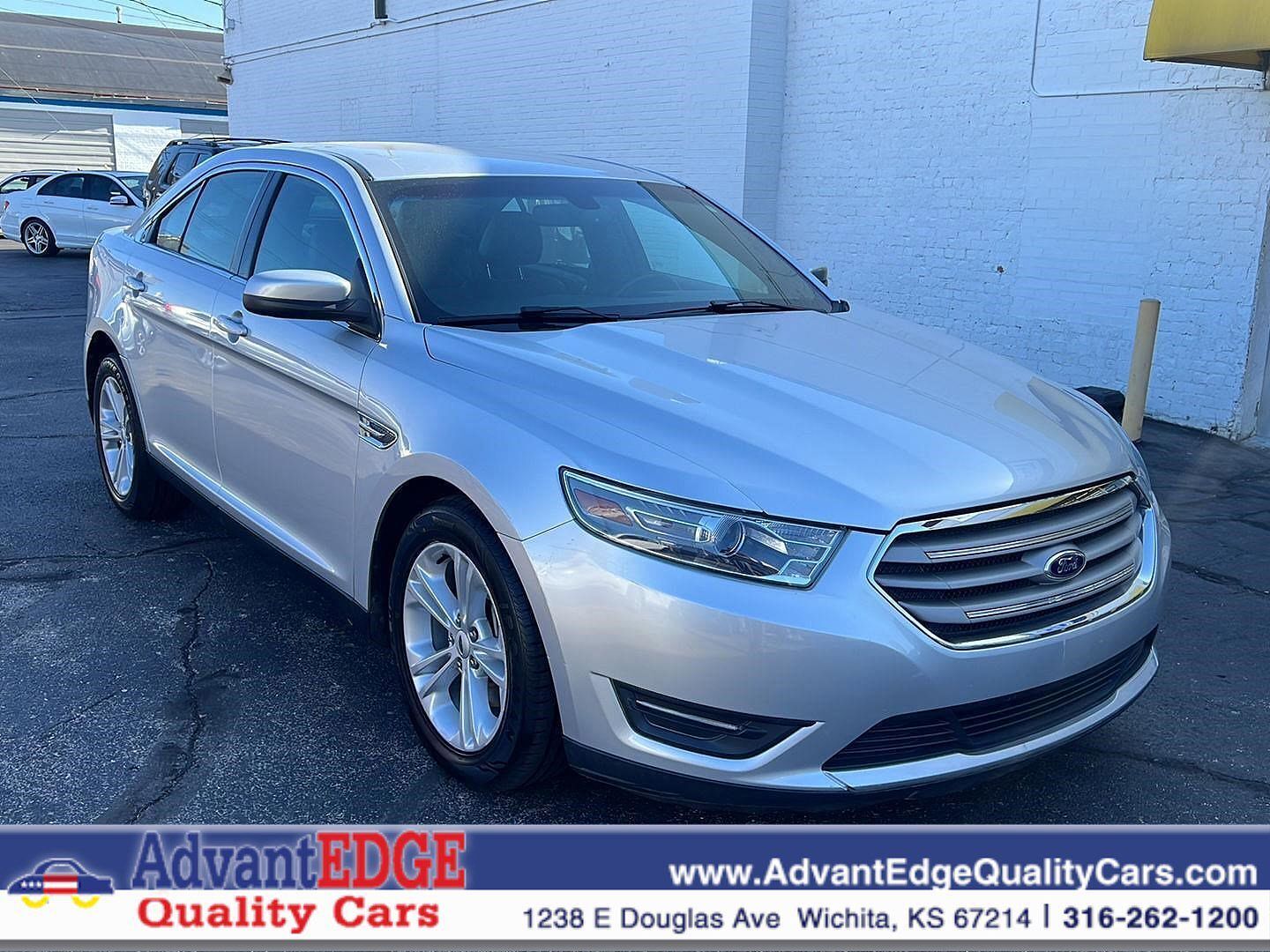 2013 FORD Taurus
