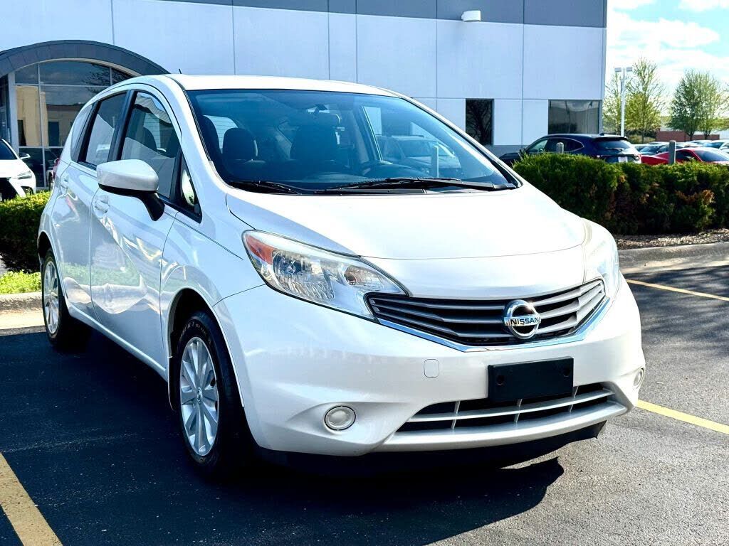 2015 NISSAN Versa