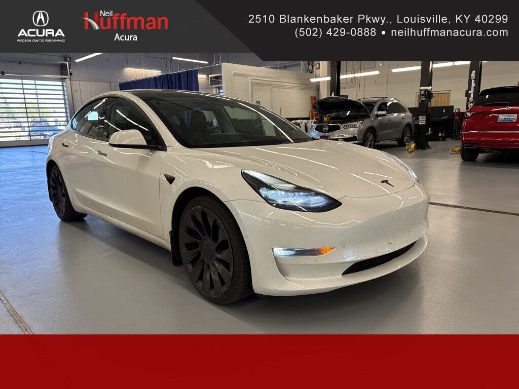 2022 TESLA Model 3