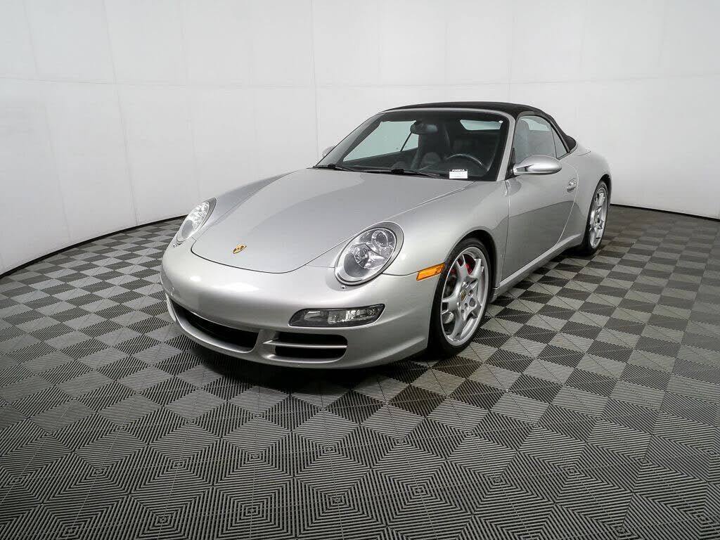 2005 PORSCHE 911