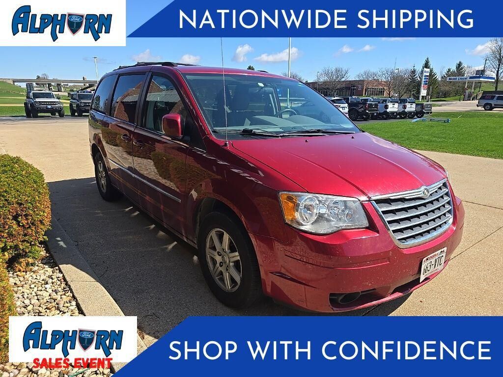 2010 CHRYSLER Town and Country