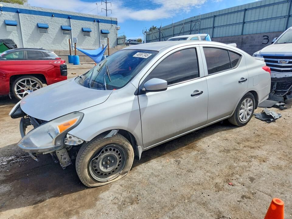 2019 NISSAN Versa