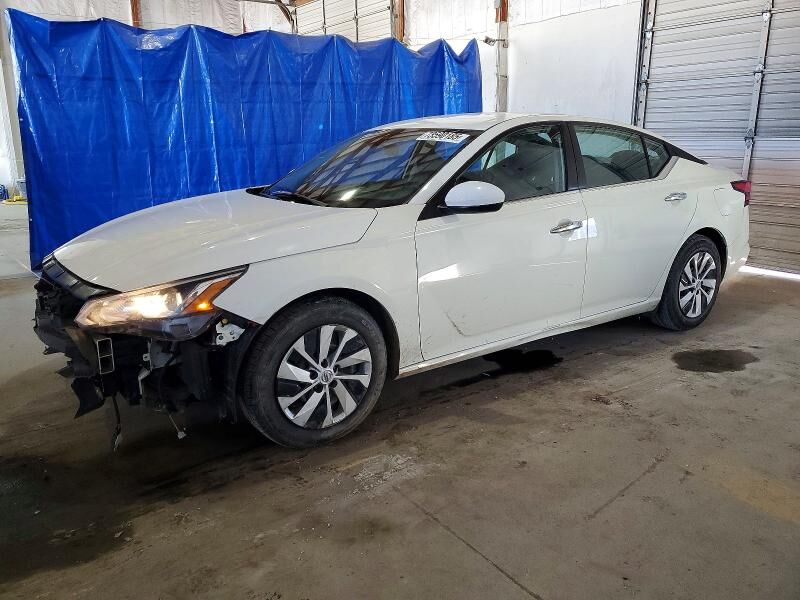 2021 NISSAN Altima