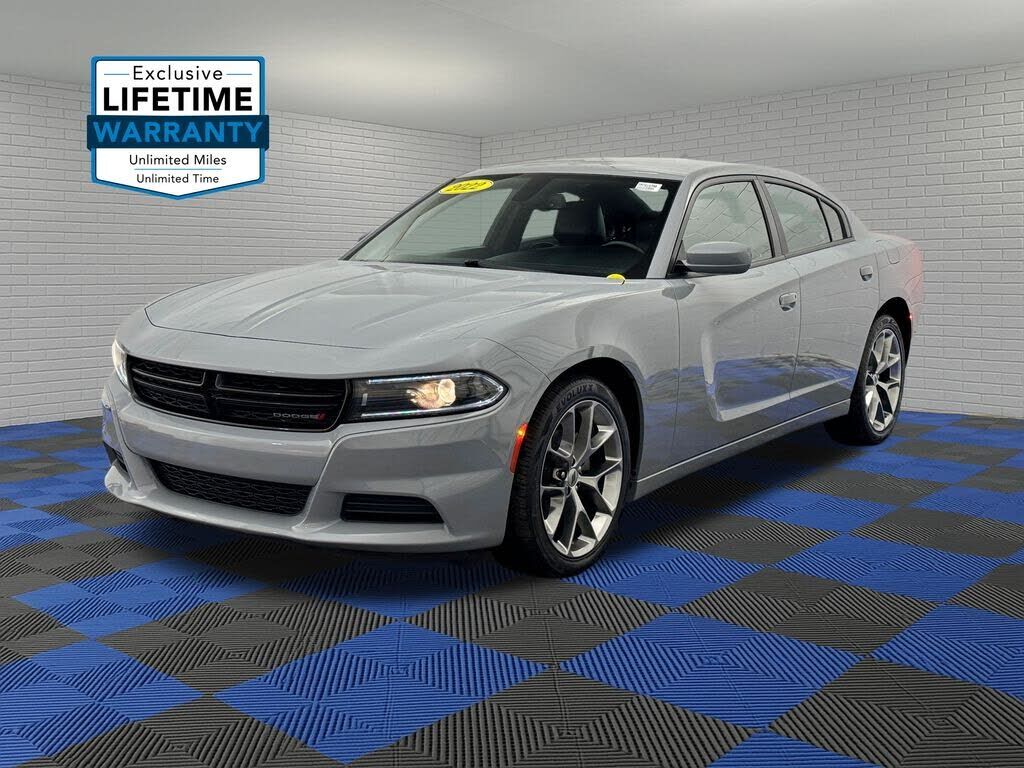 2022 DODGE Charger