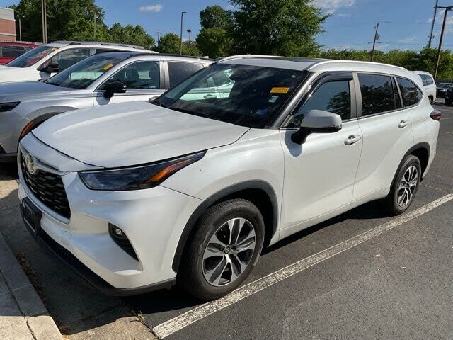 2023 TOYOTA Highlander
