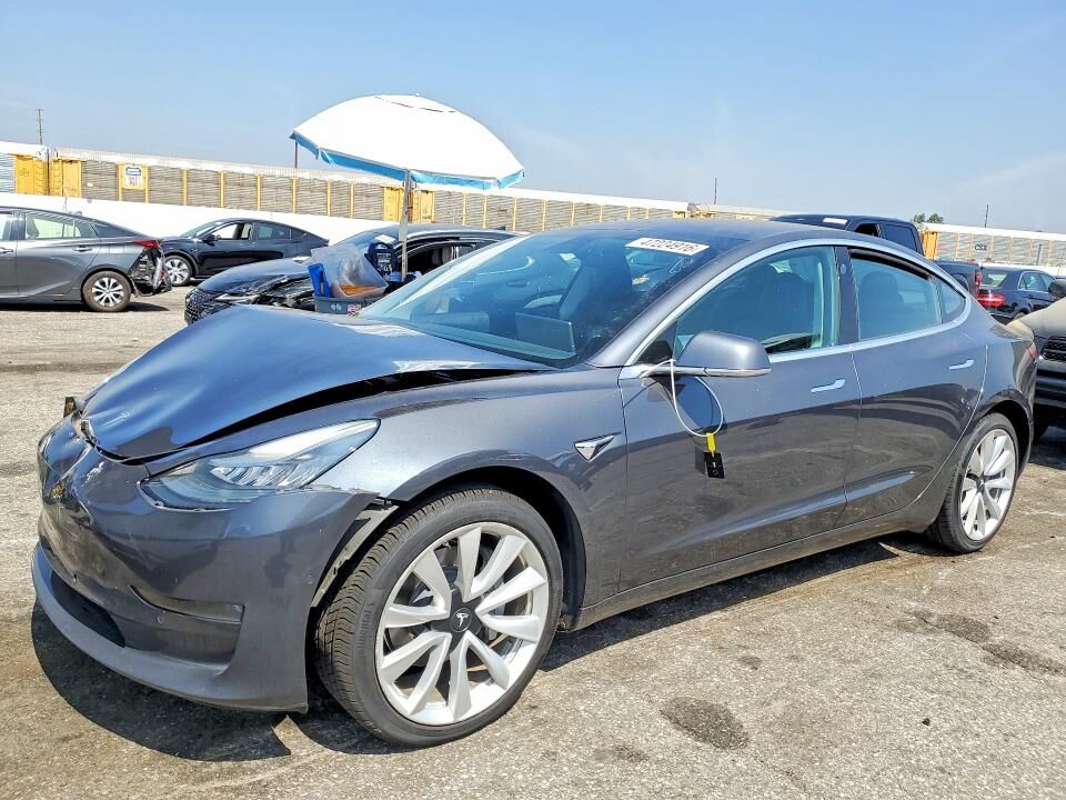 2018 TESLA Model 3