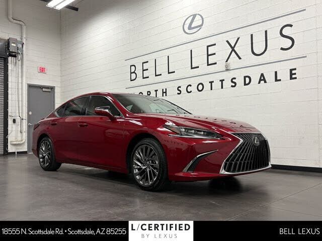 2025 LEXUS ES
