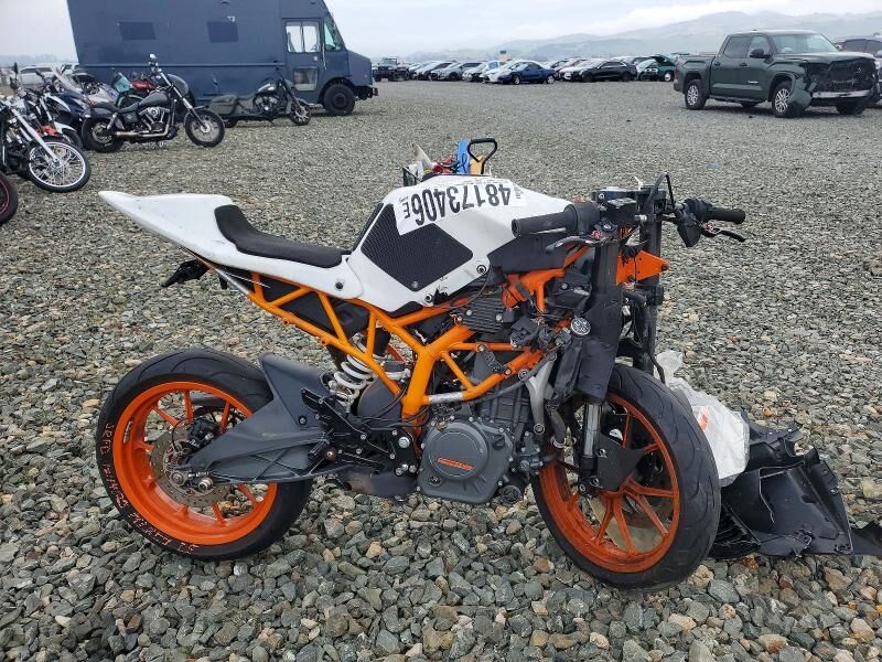 2015 KTM RC 390