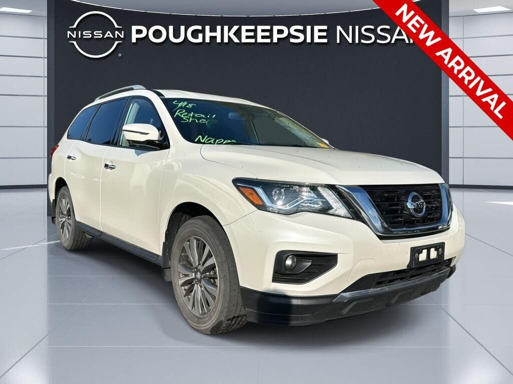 2020 NISSAN Pathfinder