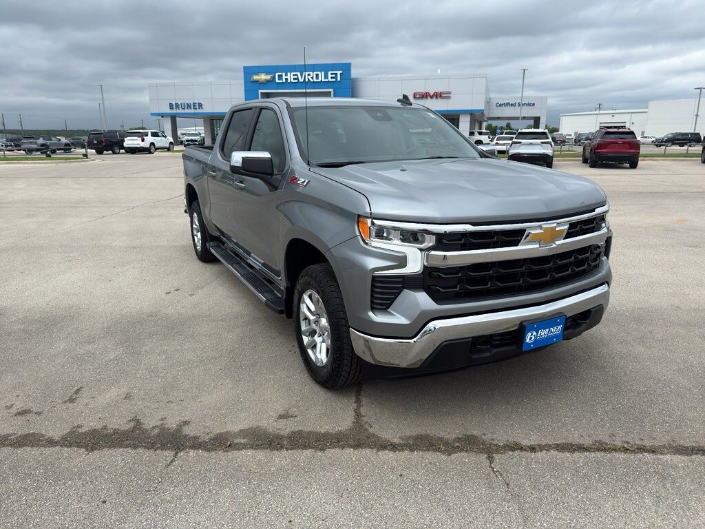 2026 CHEVROLET Silverado