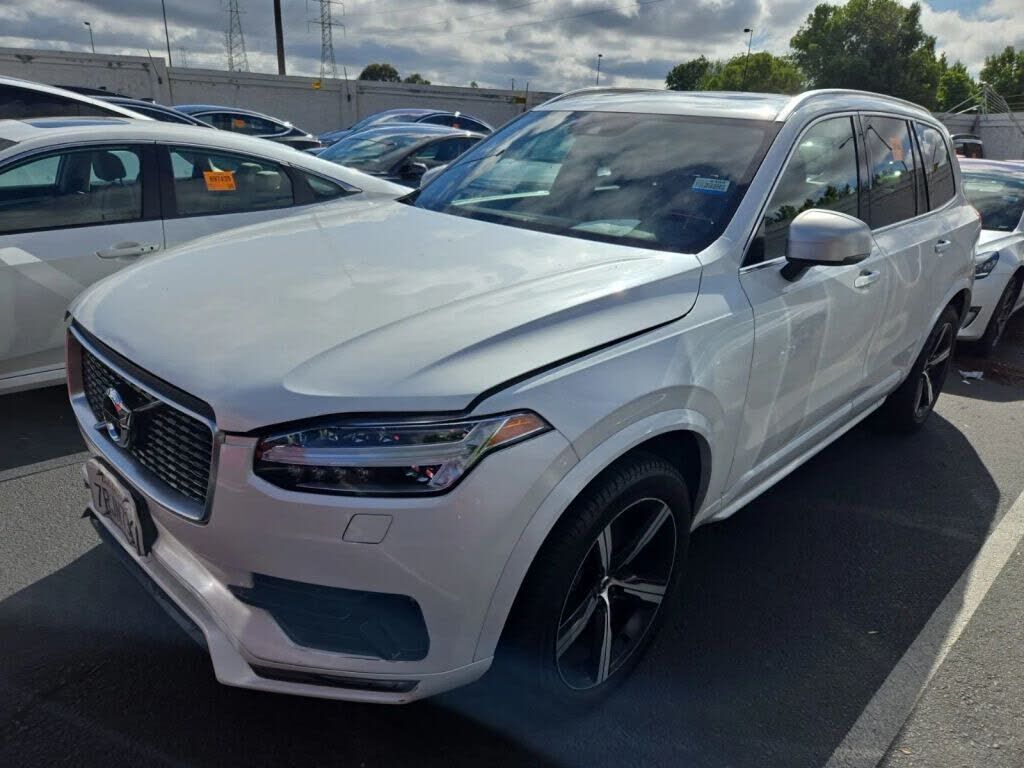 2016 VOLVO XC90