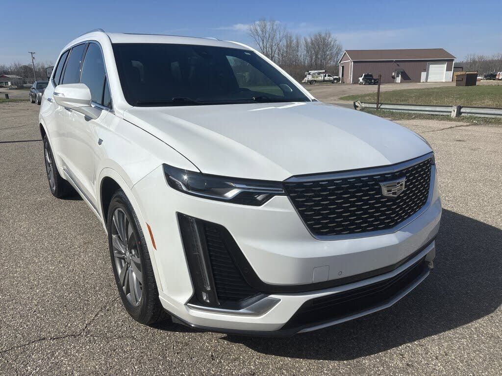 2021 CADILLAC XT6