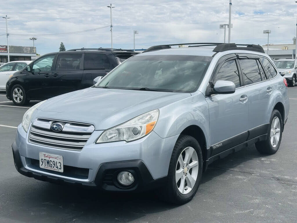 2014 SUBARU Outback