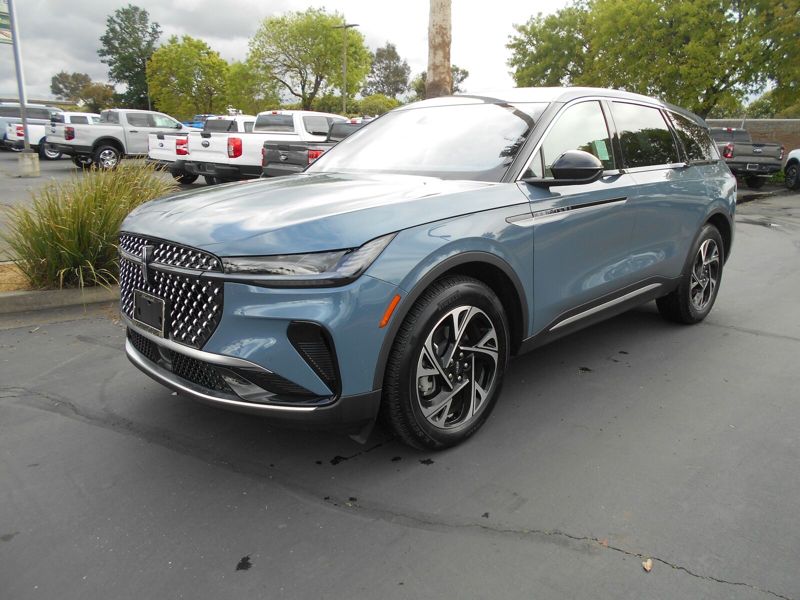 2025 LINCOLN Nautilus