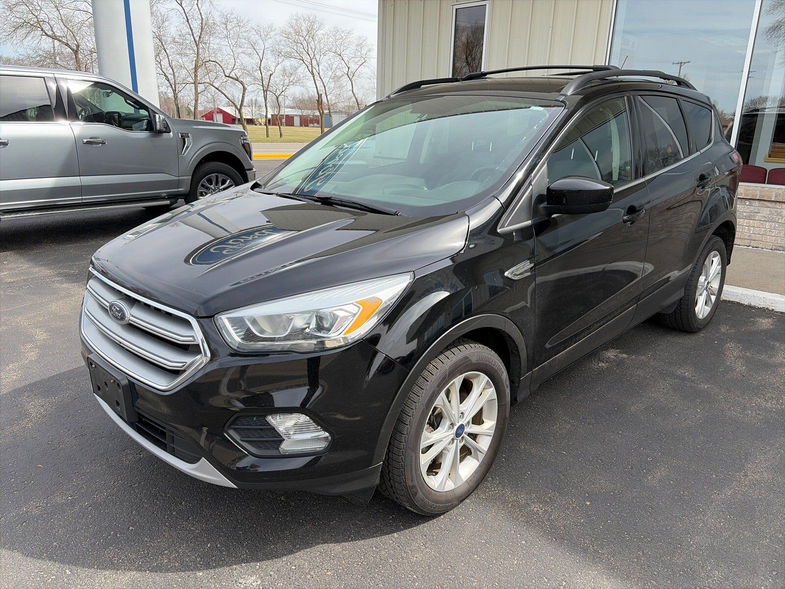 2017 FORD Escape