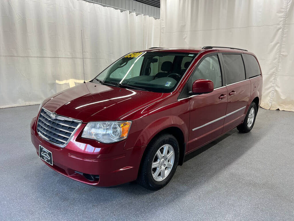 2010 CHRYSLER Town and Country