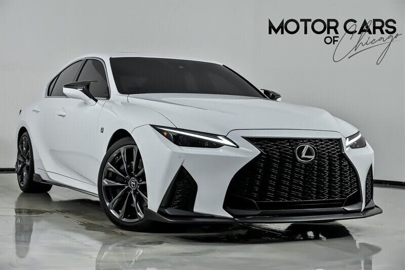 2022 LEXUS IS