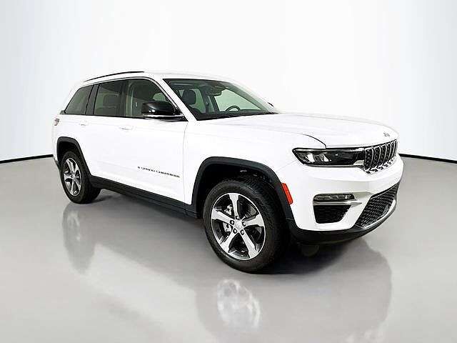 2022 JEEP Grand Cherokee
