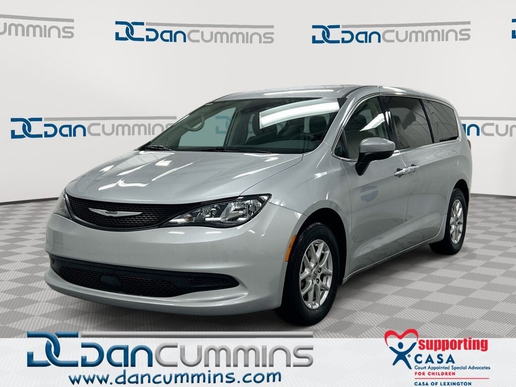 2023 CHRYSLER Voyager