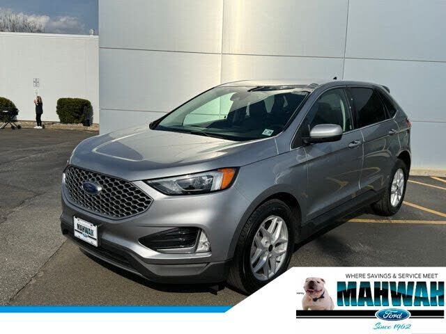2023 FORD Edge