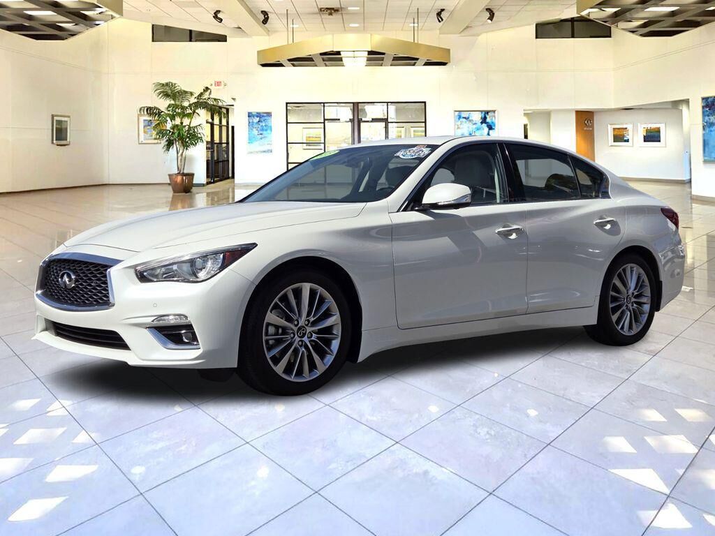 2023 INFINITI Q50