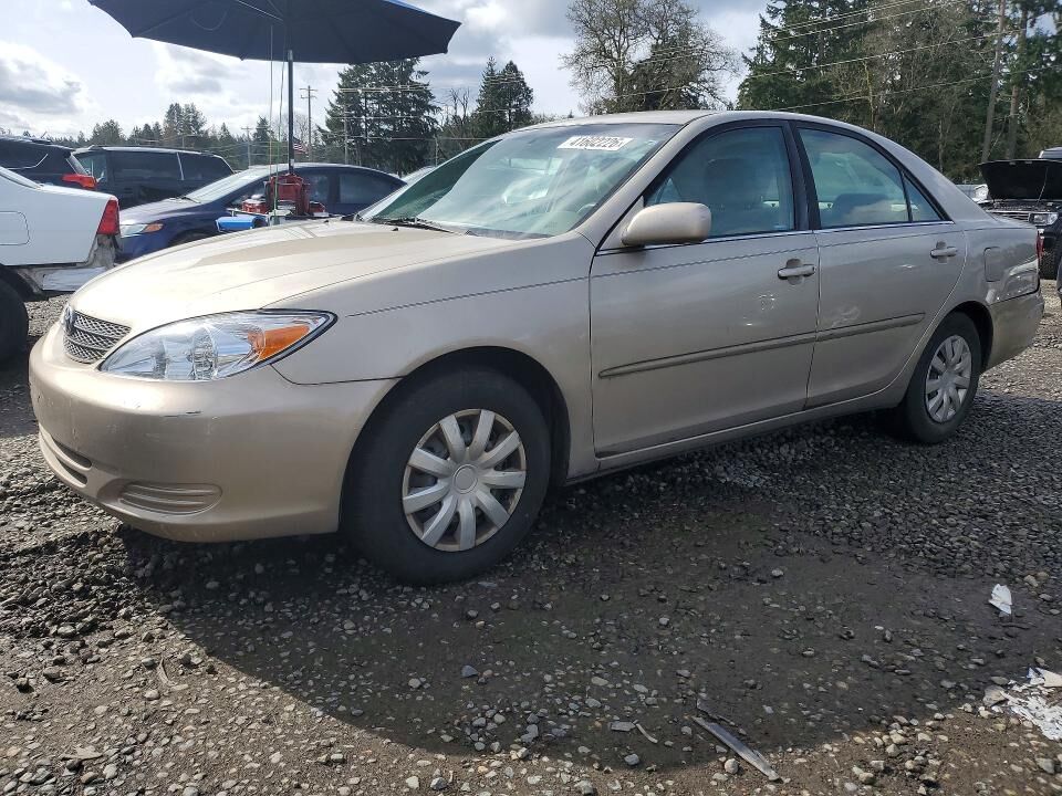 2004 TOYOTA Camry