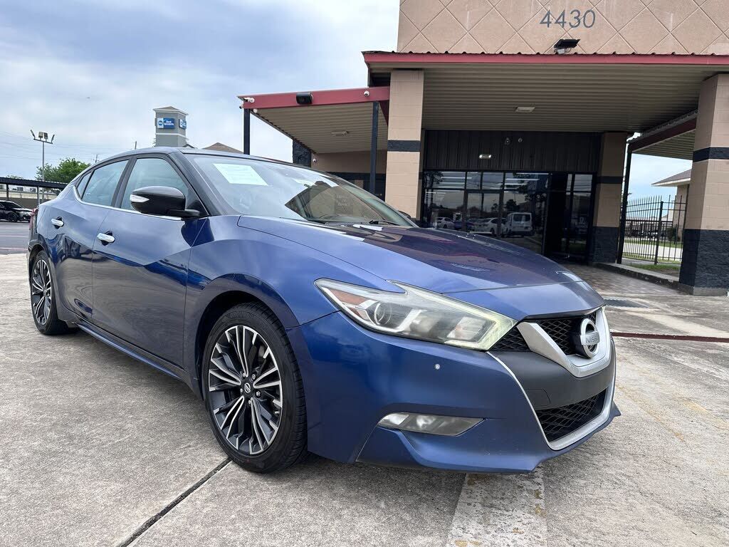 2017 NISSAN Maxima