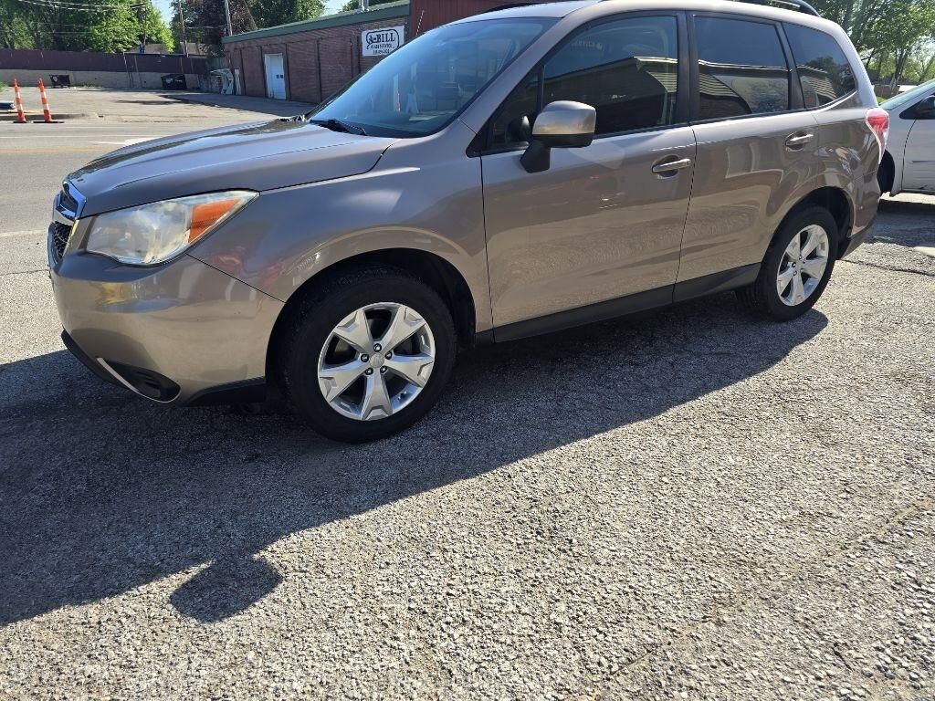 2015 SUBARU Forester