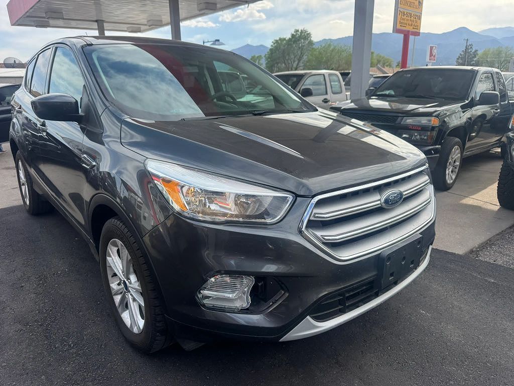2017 FORD Escape