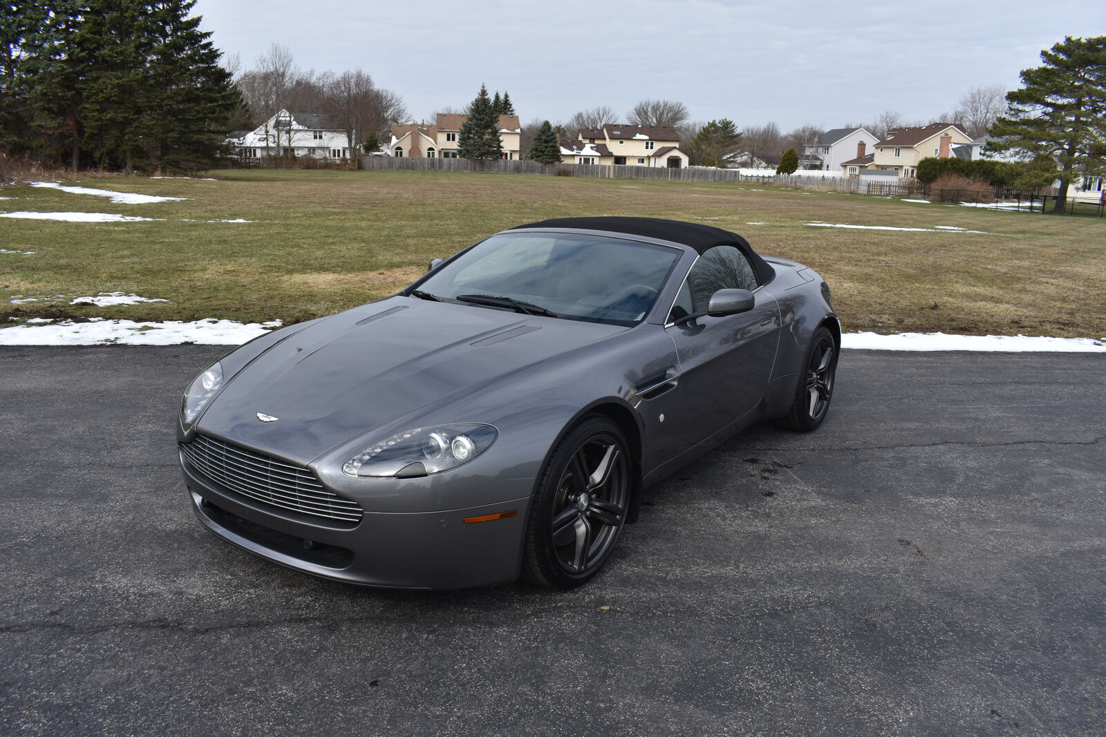2009 ASTON MARTIN V8 Vantage
