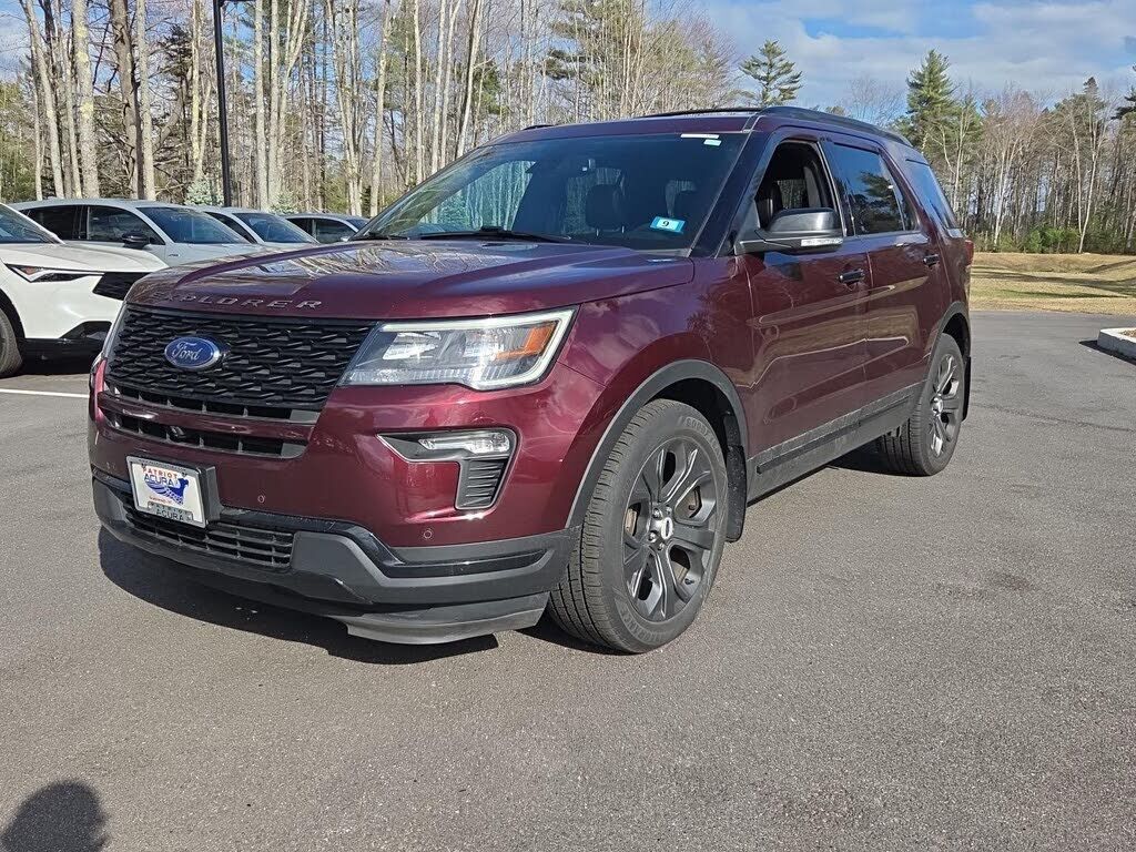 2018 FORD Explorer