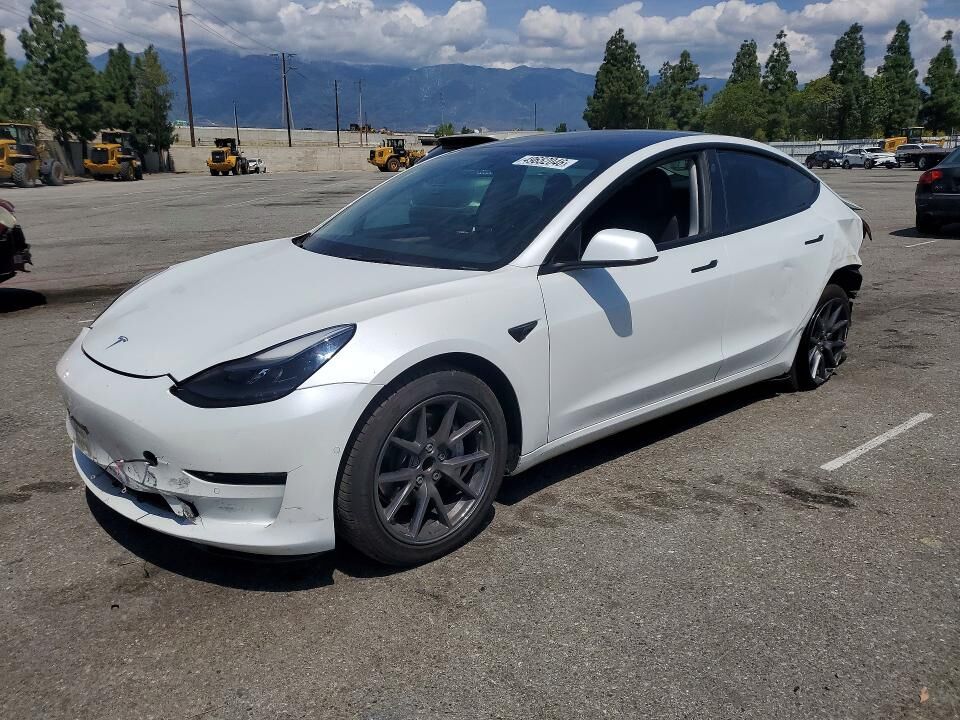 2022 TESLA Model 3