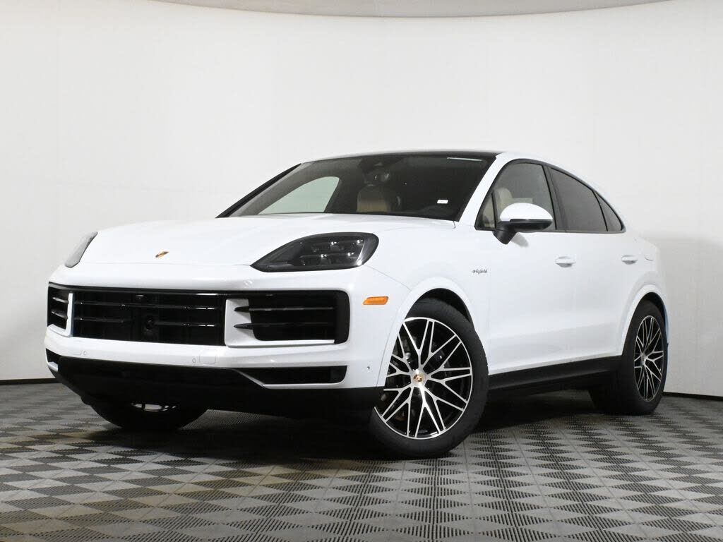 2026 PORSCHE Cayenne