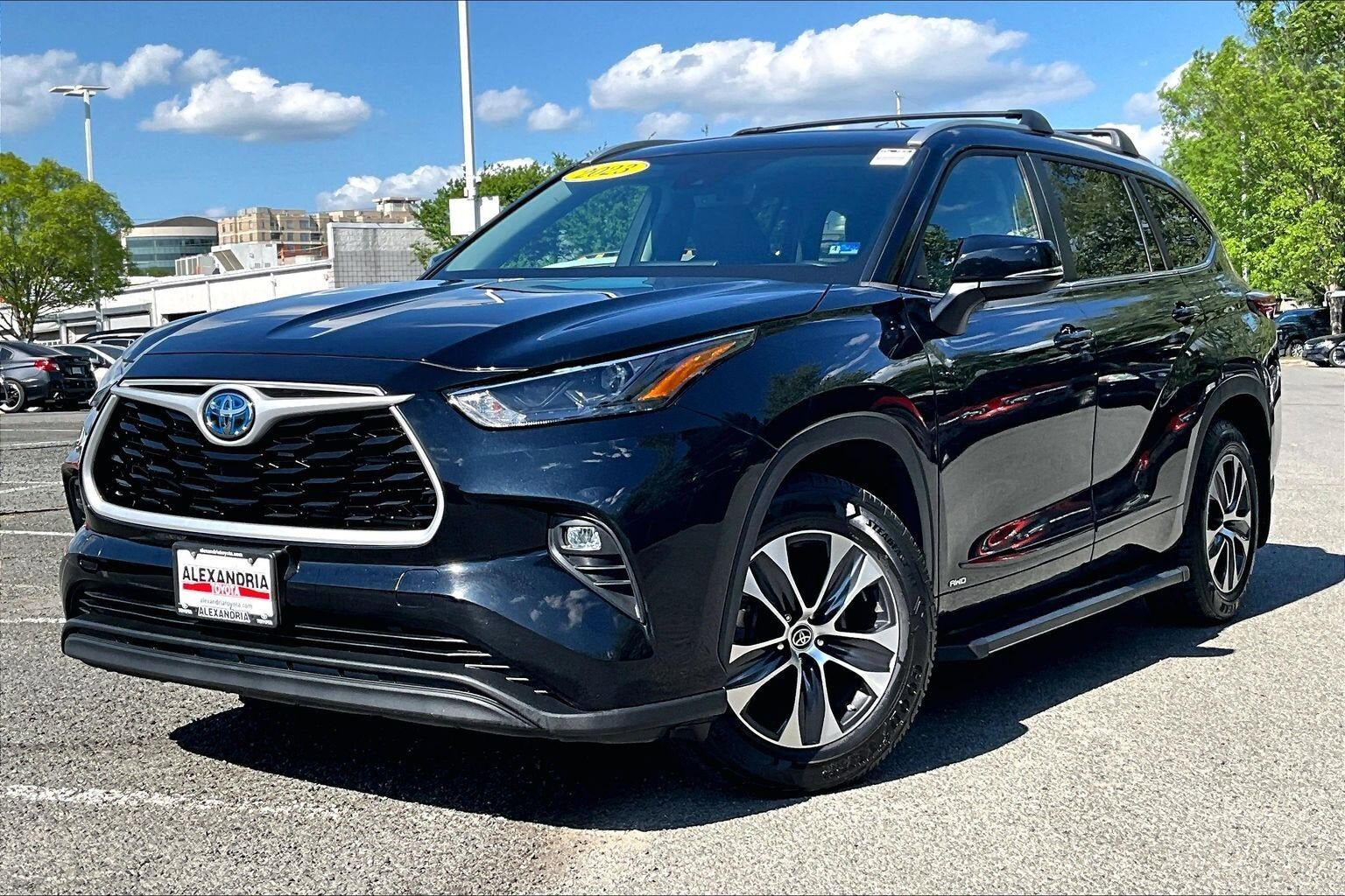 2023 TOYOTA Highlander