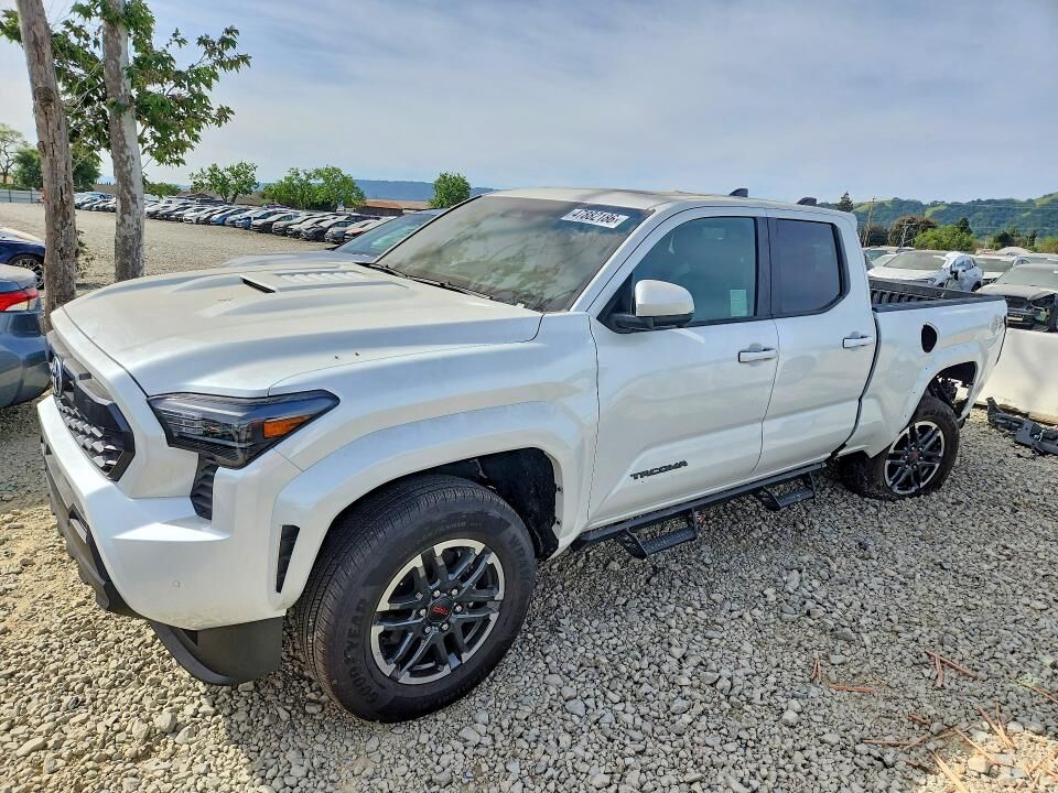 2025 TOYOTA Tacoma