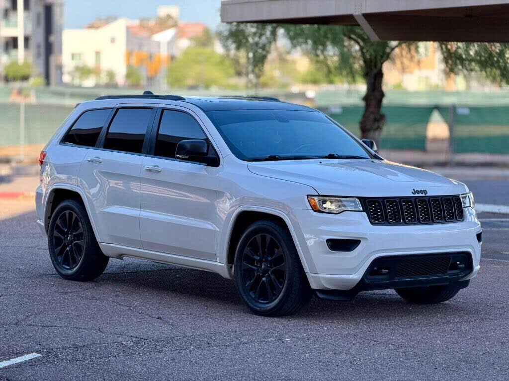 2017 JEEP Grand Cherokee