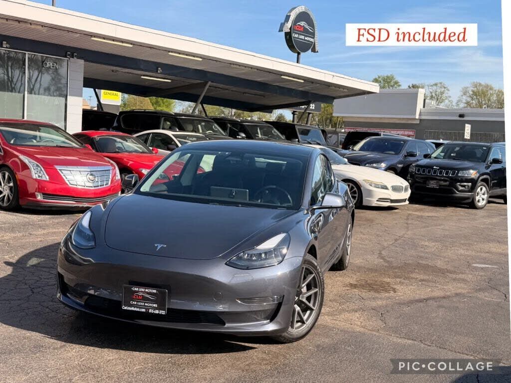 2022 TESLA Model 3
