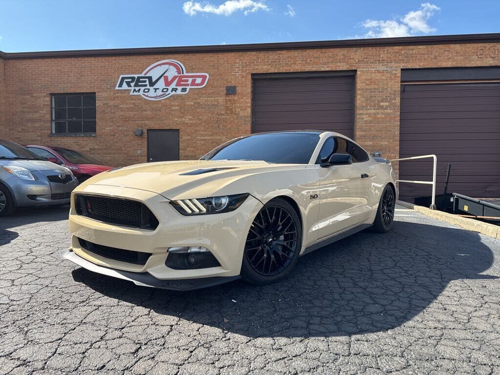2017 FORD Mustang