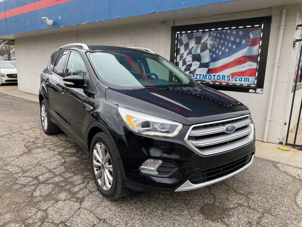 2017 FORD Escape