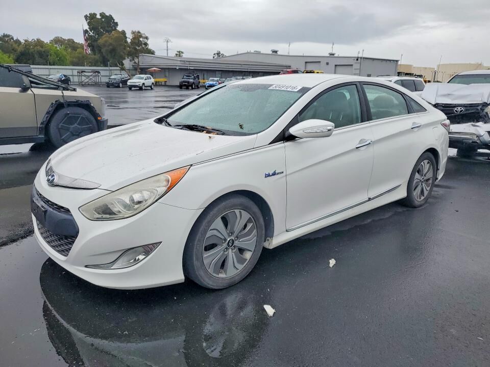 2013 HYUNDAI Sonata