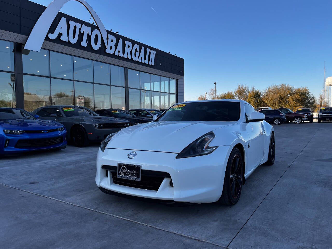 2011 NISSAN 370Z