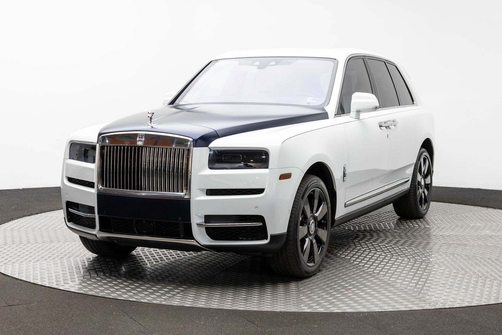 2023 ROLLS-ROYCE Cullinan