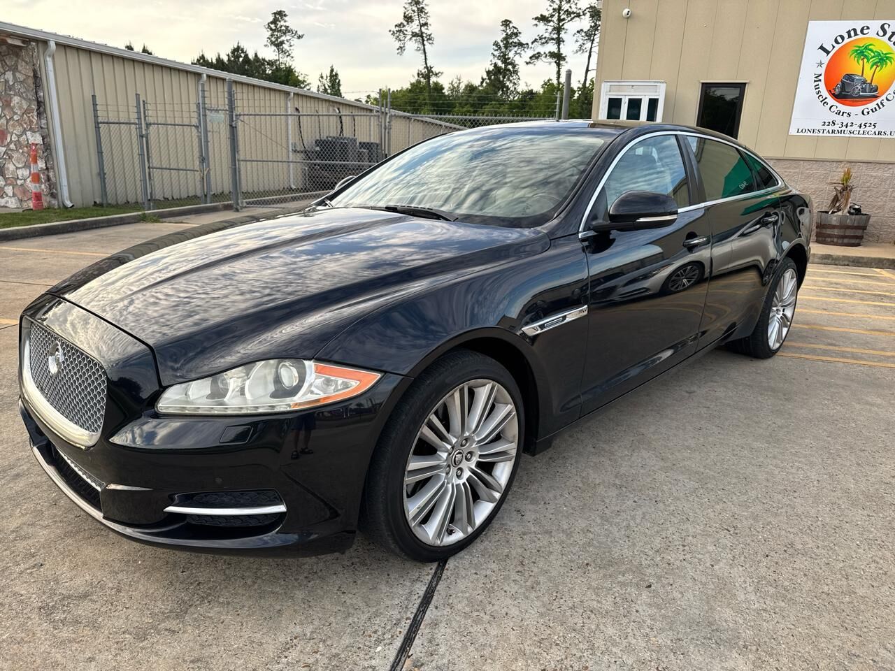2012 JAGUAR XJ